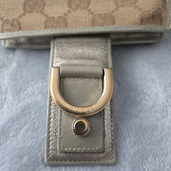 Abbey Gucci Compact Wallet - Picture 8 of 17